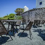 Couette-café Zen Blue Mills Koundouros