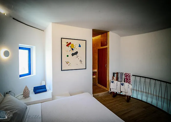 Zen Blue Mills Couette-café Koundouros